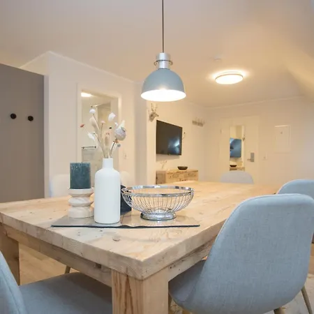 Welcome In - Kleines Glueck In - Ihr Idealer Anfang Im Sauerland